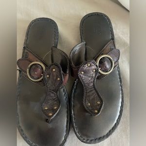 Born Sandals - Slip on Flats - Metallic Finish Size 8